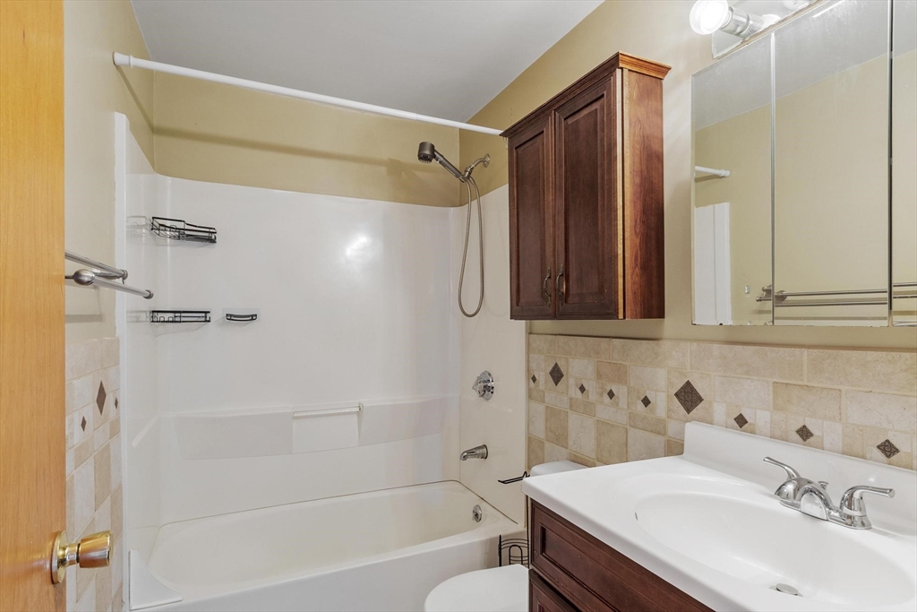 176 Maple Avenue, Unit 138 Rutland, MA 01543 - Photo 20 of 30