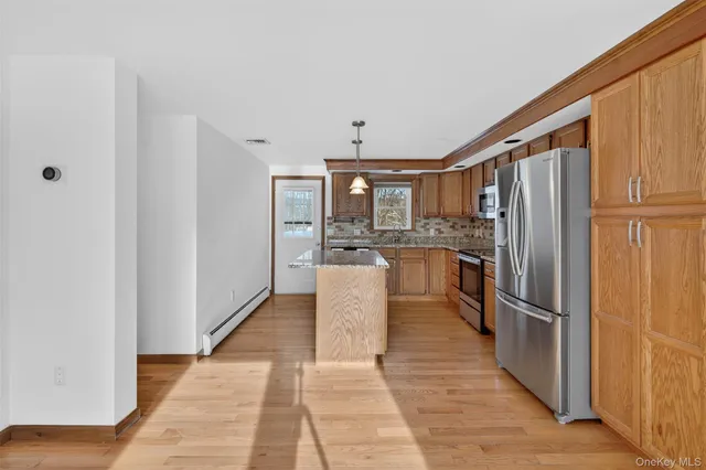 $649,000 | 131 Barbarossa Lane, Kingston, NY 12401