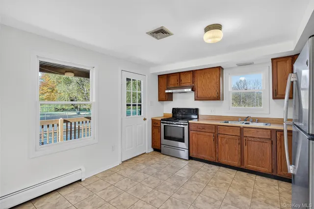 $649,000 | 131 Barbarossa Lane, Kingston, NY 12401