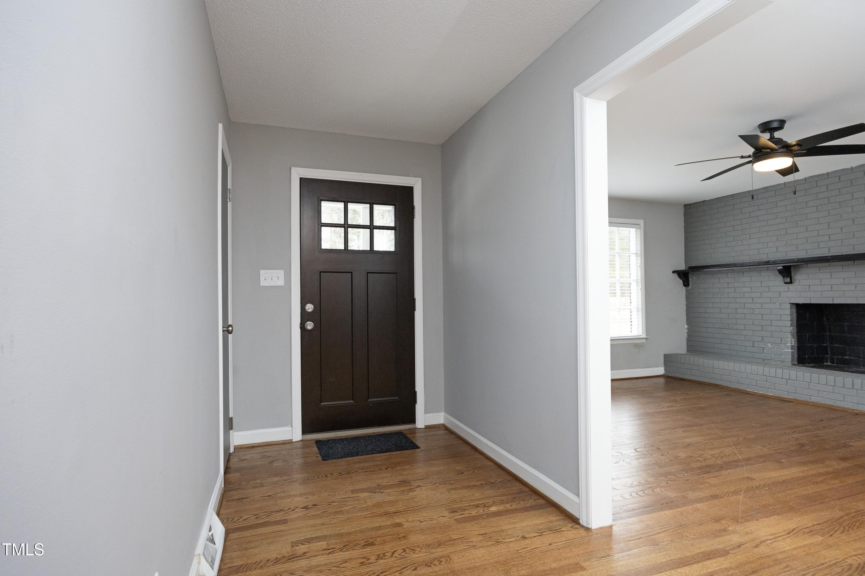 4713 Zebulon Road Zebulon, NC 27597 - Photo 6 of 37 Foyer