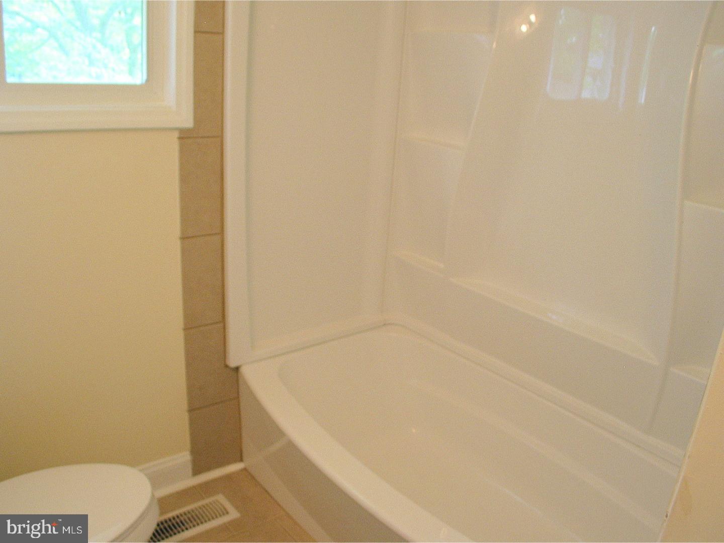 18 Nassau Road Lumberton, NJ 08048 - Photo 15 of 19 Bathroom