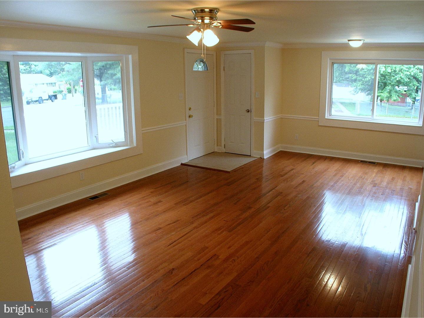 18 Nassau Road Lumberton, NJ 08048 - Photo 5 of 19 Living Room