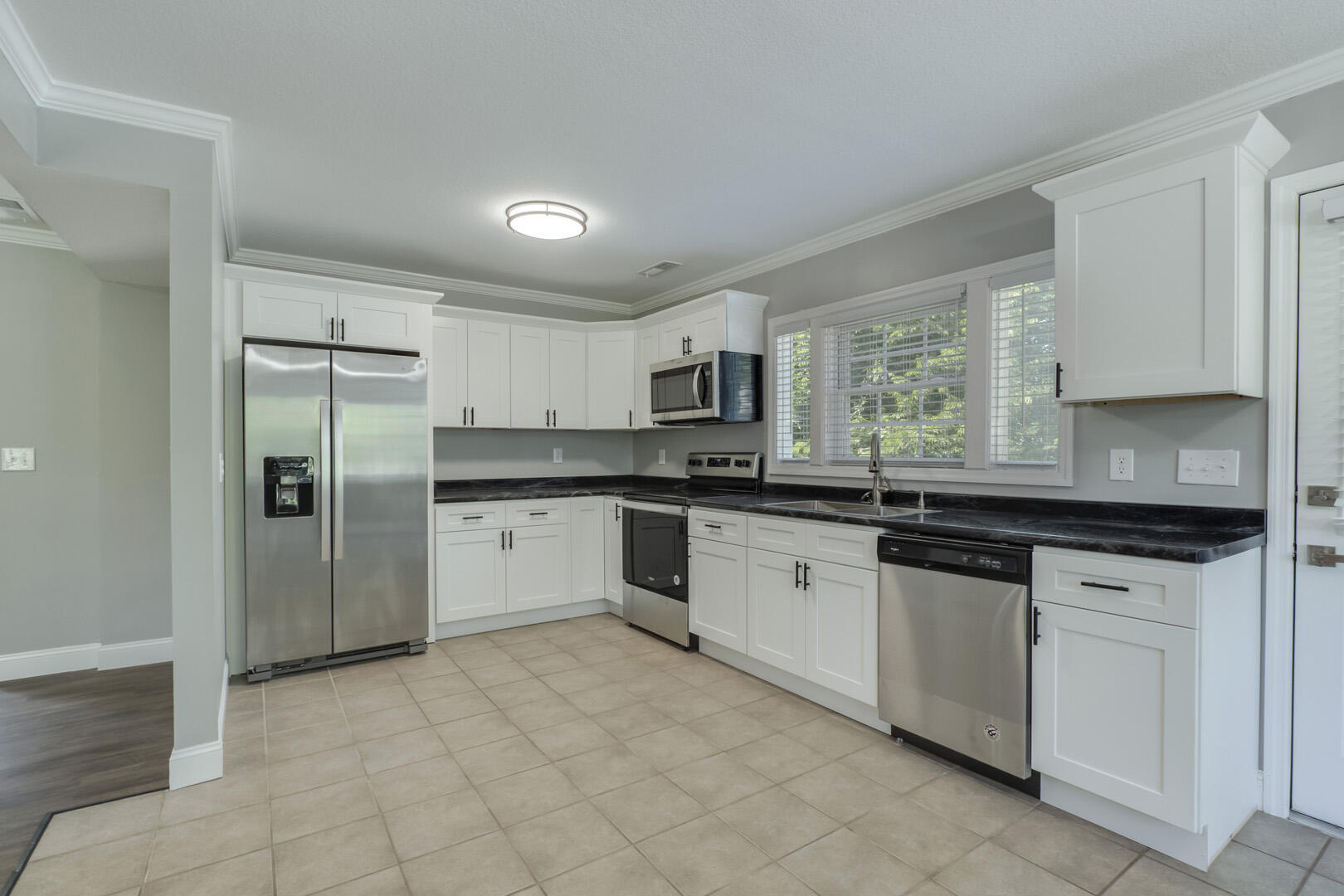 712 Cedar Springs Road Athens, TN 37303 - Photo 13 of 34 13_CedarSpringsRoad_712_Kitchen01