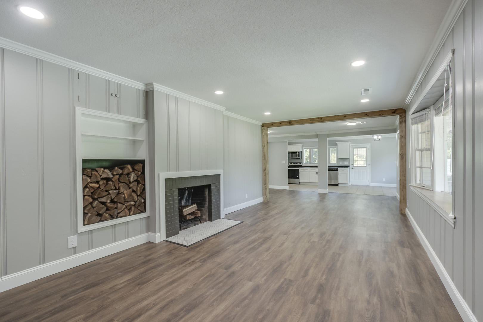712 Cedar Springs Road Athens, TN 37303 - Photo 5 of 34 05_CedarSpringsRoad_712_Living01