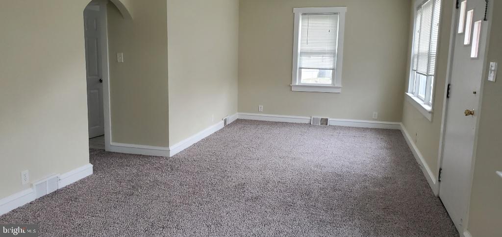 310 Stone Road Laurel Springs, NJ 08021 - Photo 4 of 15