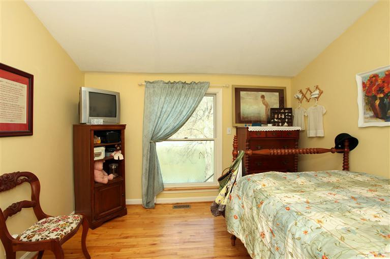 1328 Carry Nation Road Lancaster, KY 40444 - Photo 17 of 43 Even the Bedroom gets a view of the wate