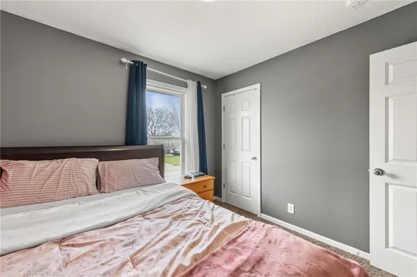 $345,000 | 1405 Northeast 196th Street, Smithville, MO 64089