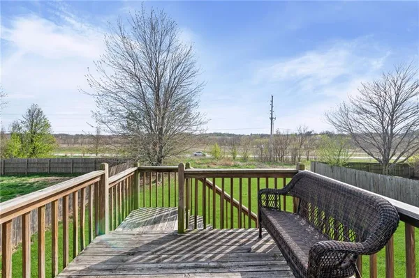 $345,000 | 1405 Northeast 196th Street, Smithville, MO 64089