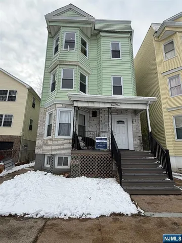$2,450 | 23 9th Avenue, East Orange, NJ 07018
