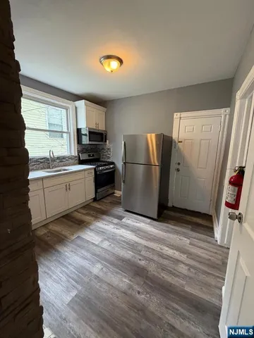 $2,450 | 23 9th Avenue, East Orange, NJ 07018