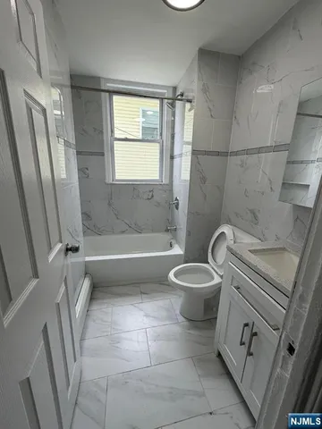 $2,450 | 23 9th Avenue, East Orange, NJ 07018