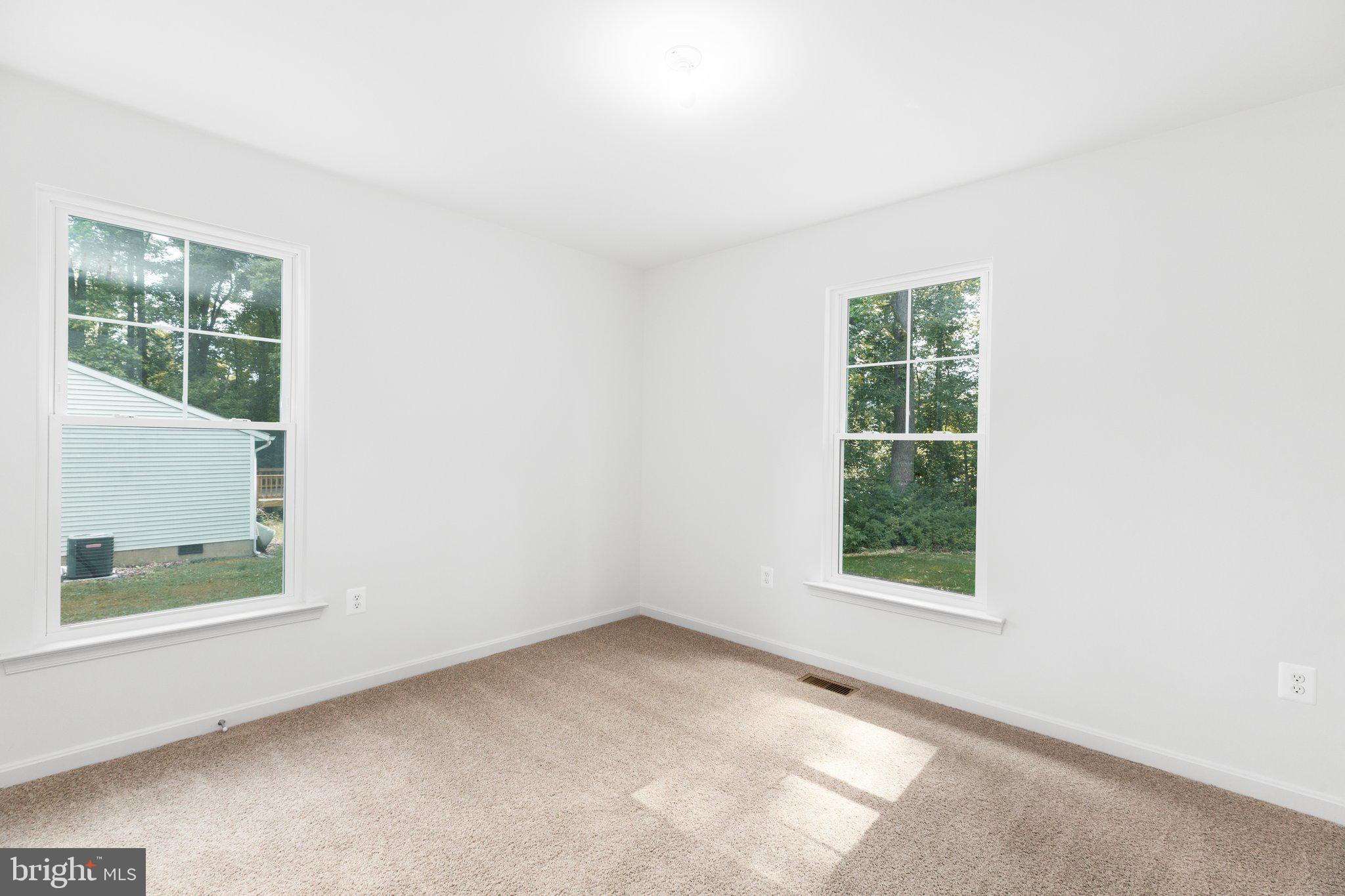 10 Indiantown Road King George, VA 22485 - Photo 23 of 35 an empty room with windows