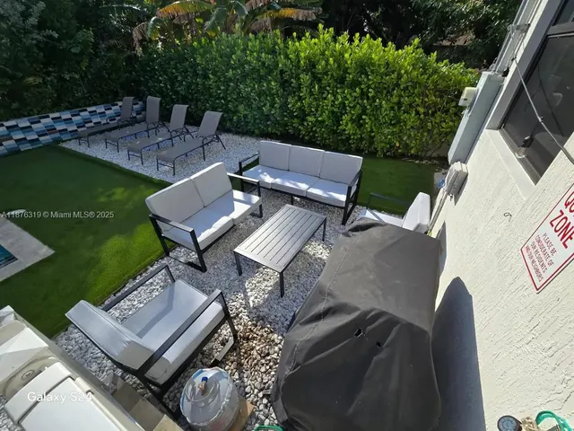 $1,400,000 | 808 Southwest 29th Street, Fort Lauderdale, FL 33315