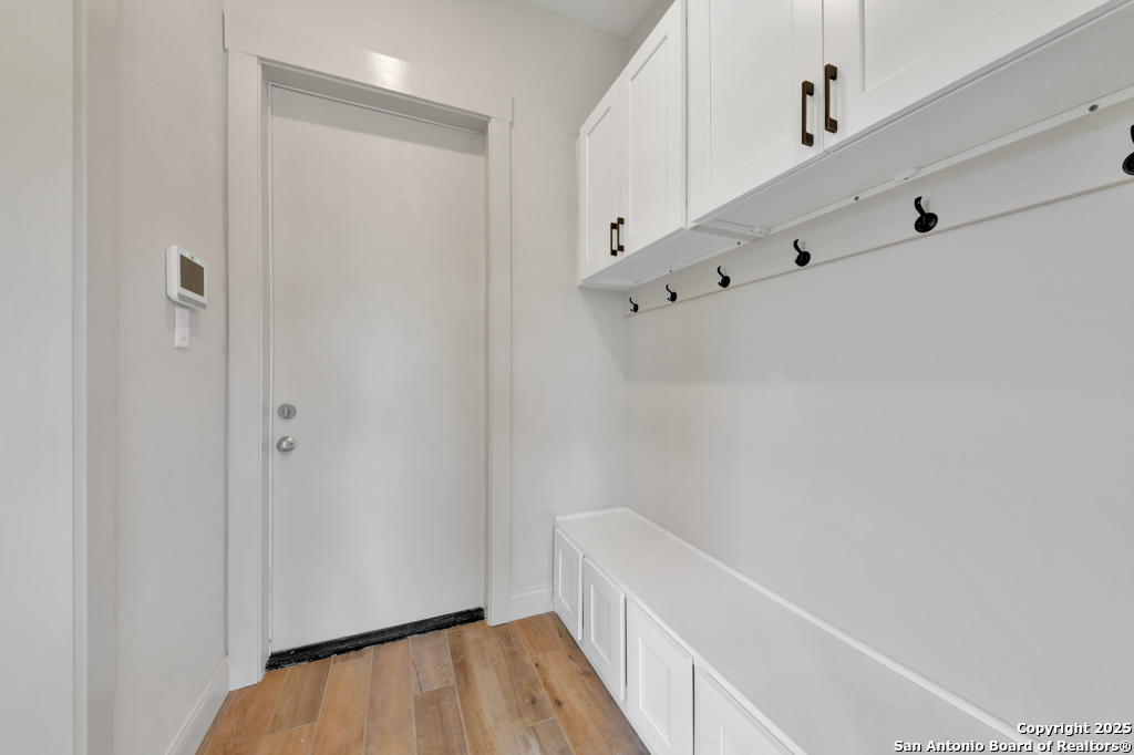 105 River Bluff Castroville, TX 78009 - Photo 15 of 40