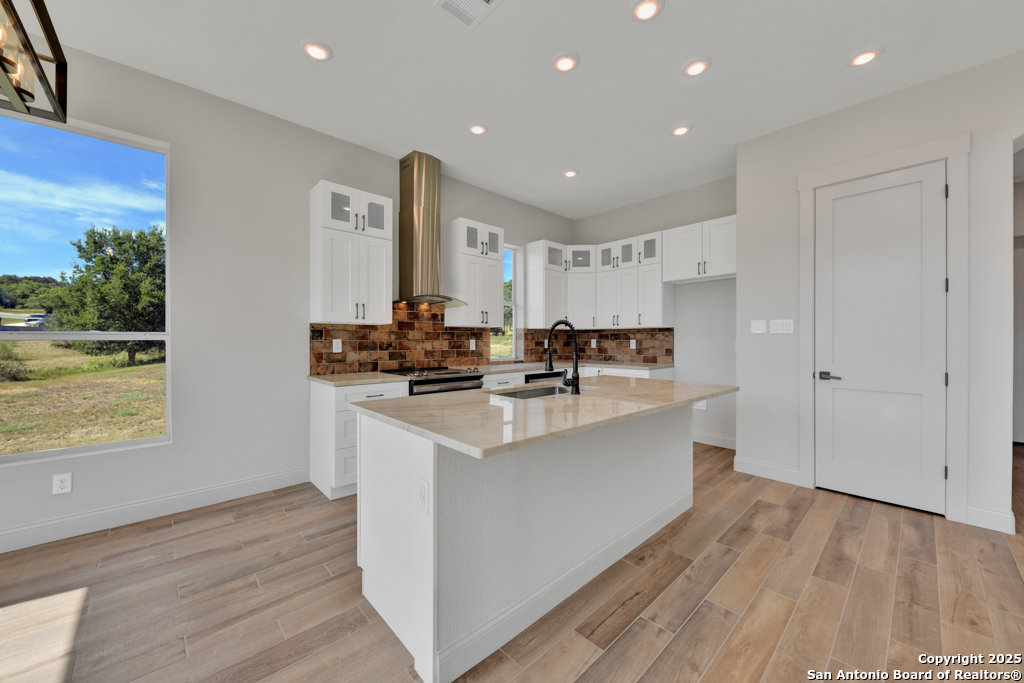 105 River Bluff Castroville, TX 78009 - Photo 9 of 40