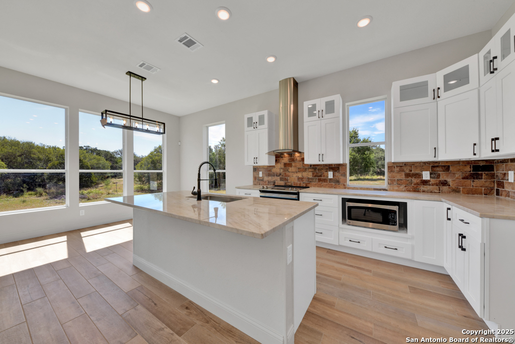 105 River Bluff Castroville, TX 78009 - Photo 10 of 40