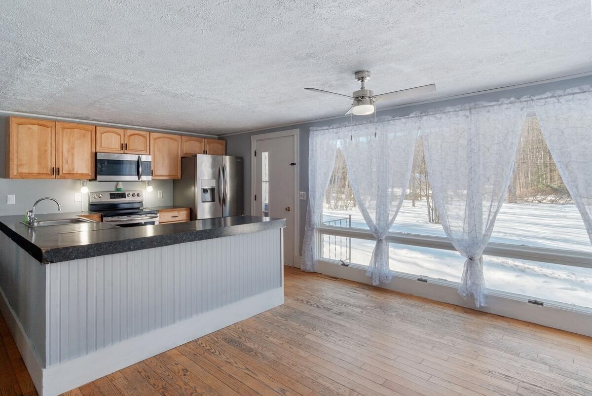 398 Twombley Road Sanford, ME 04073 - Photo 8 of 24 Kitchen