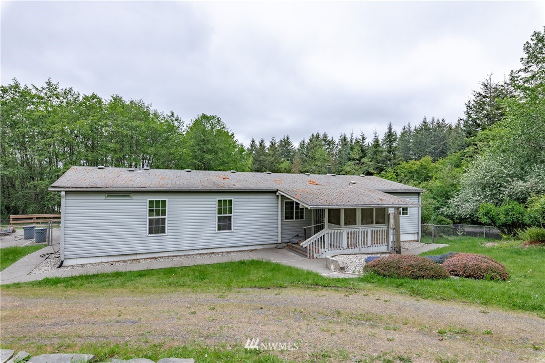 2640 South Silver Lake Road Castle Rock, WA 98611 - Photo 1 of 35 Gallery Image 1