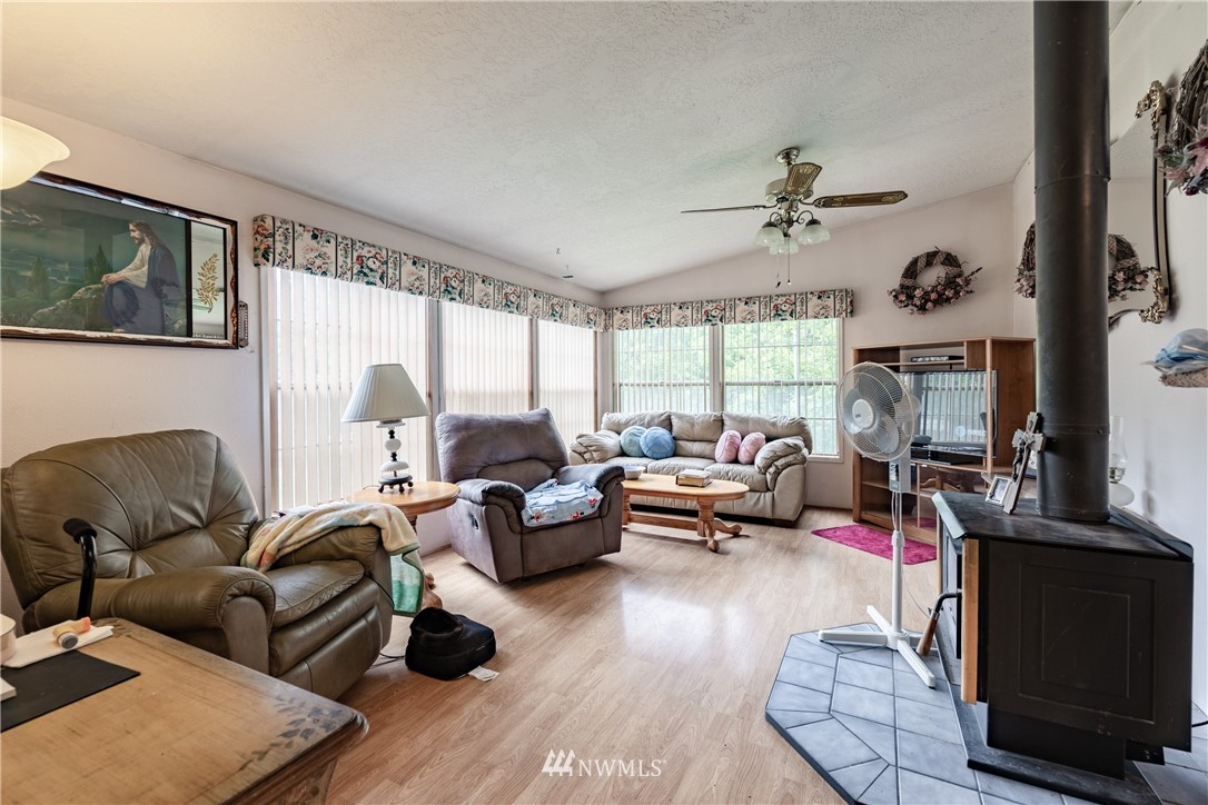 2640 South Silver Lake Road Castle Rock, WA 98611 - Photo 16 of 35 Gallery Image 16