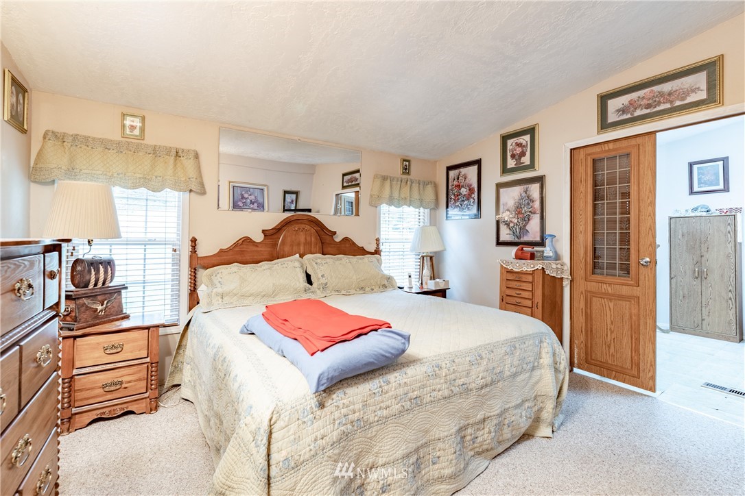 2640 South Silver Lake Road Castle Rock, WA 98611 - Photo 27 of 35 Gallery Image 27
