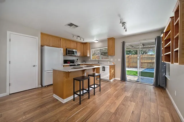 $497,000 | 382 Victory Avenue, Manteca, CA 95336