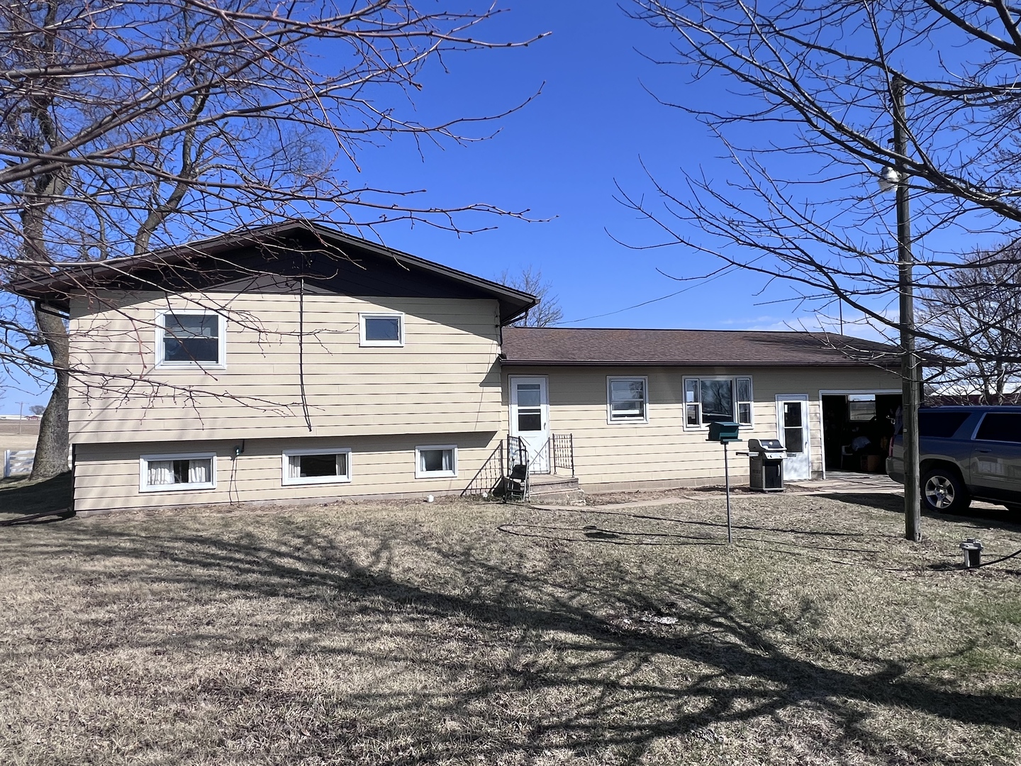 19837 Blue Goose Road Morrison, IL 61270 - Photo 2 of 18 Gallery Image 2
