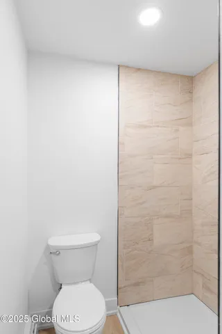 $2,800 | 38 West Erie Street, Albany, NY 12208