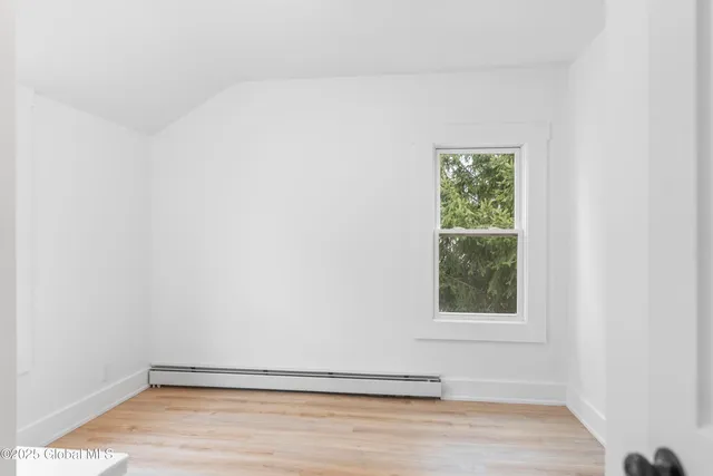 $2,800 | 38 West Erie Street, Albany, NY 12208