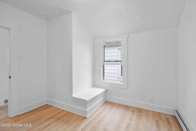 $2,800 | 38 West Erie Street, Albany, NY 12208