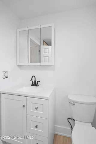 $2,800 | 38 West Erie Street, Albany, NY 12208