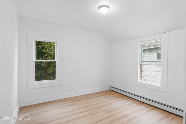 $2,800 | 38 West Erie Street, Albany, NY 12208