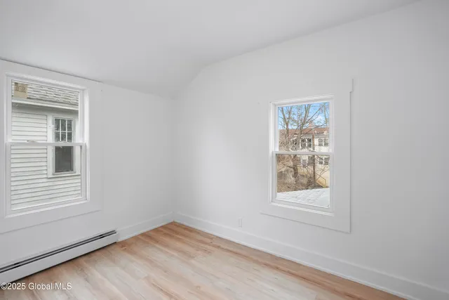 $2,800 | 38 West Erie Street, Albany, NY 12208