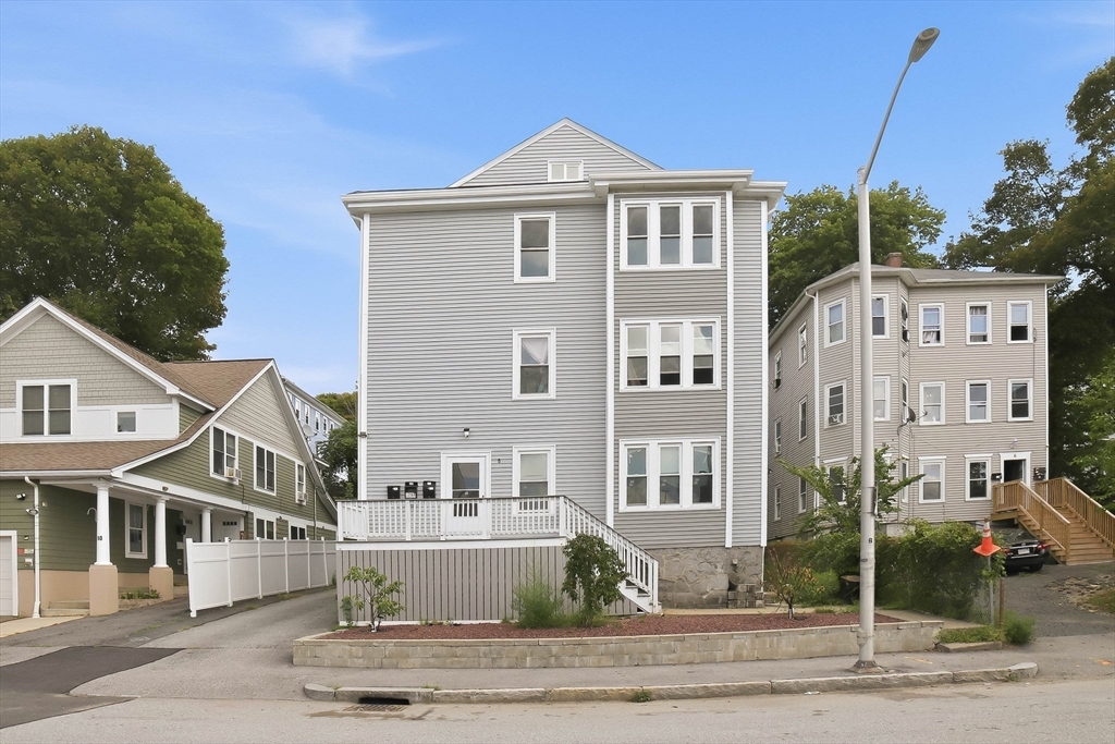 8 Hooper Street, Unit 3 Worcester, MA 01605 - Photo 1 of 25 Gallery Image 1