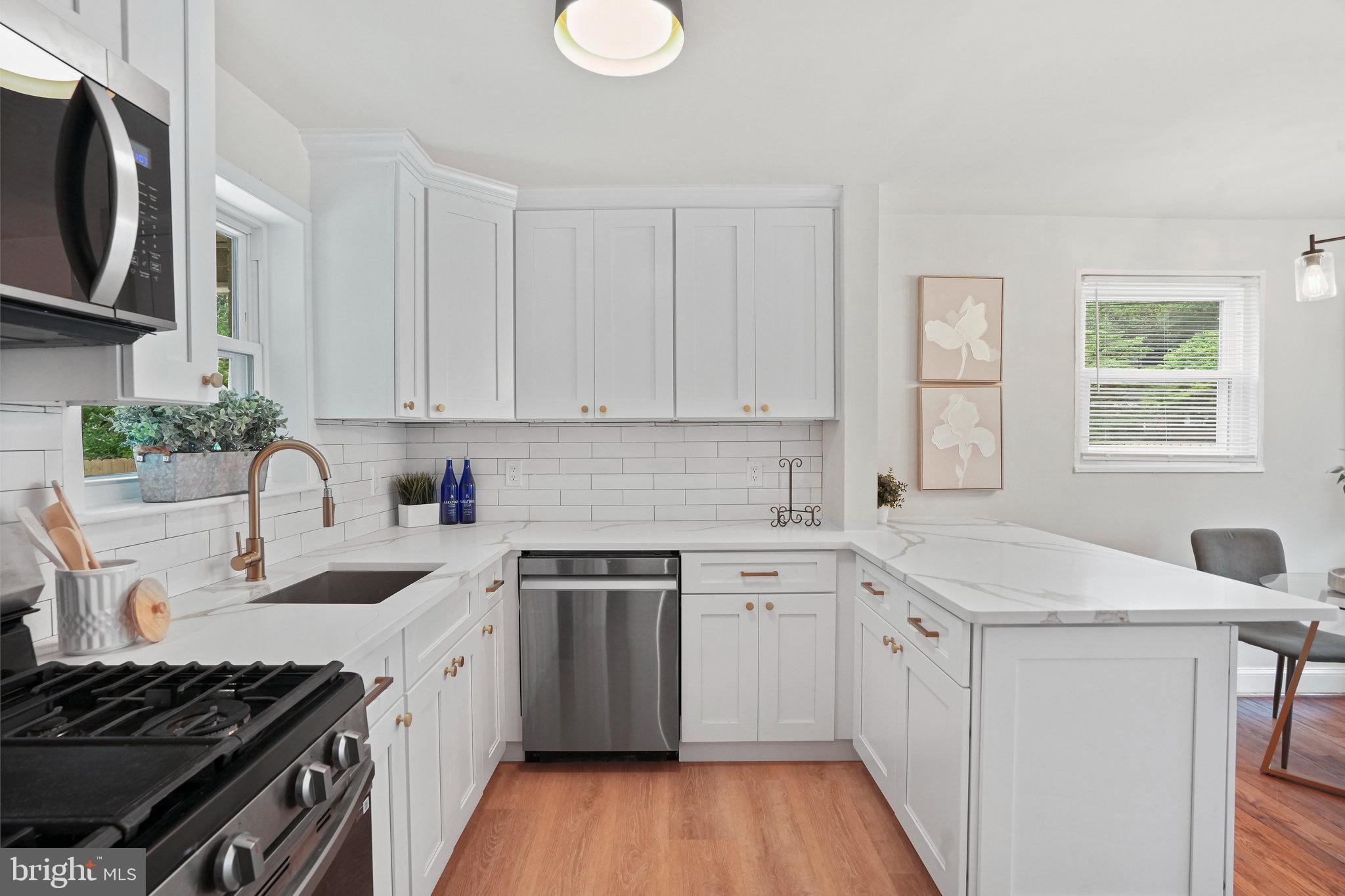 3706 Carey Street Silver Spring, MD 20902 - Photo 13 of 31 Ample cabinents