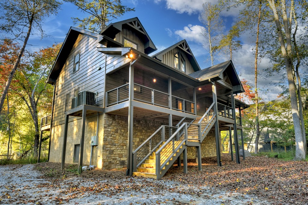 1719 Hogback Drive Blue Ridge, GA 30513 - Photo 15 of 67 Gallery Image 15