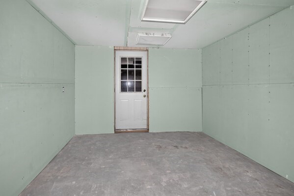 2 Frances Road Burlington, MA 01803 - Photo 32 of 41