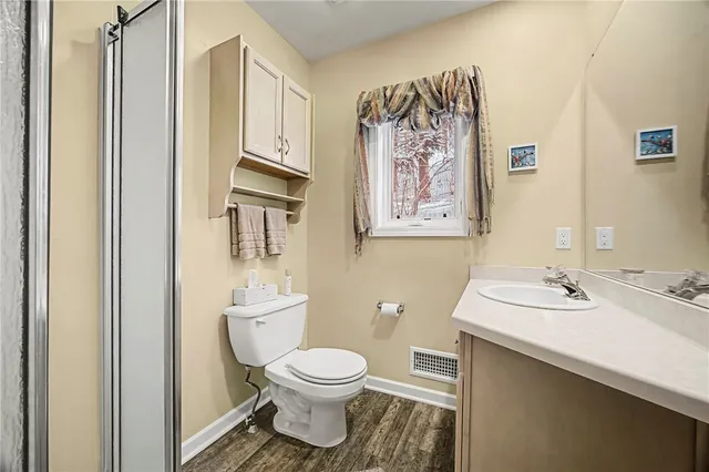 $325,000 | 310 Willow Creek Lane, Irondequoit, NY 14622