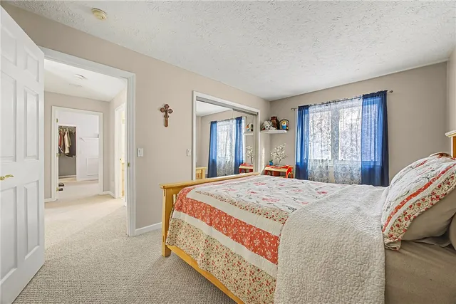 $325,000 | 310 Willow Creek Lane, Irondequoit, NY 14622