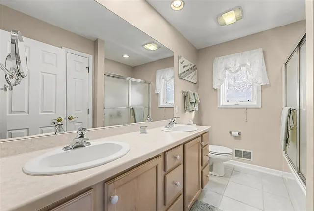 $325,000 | 310 Willow Creek Lane, Irondequoit, NY 14622