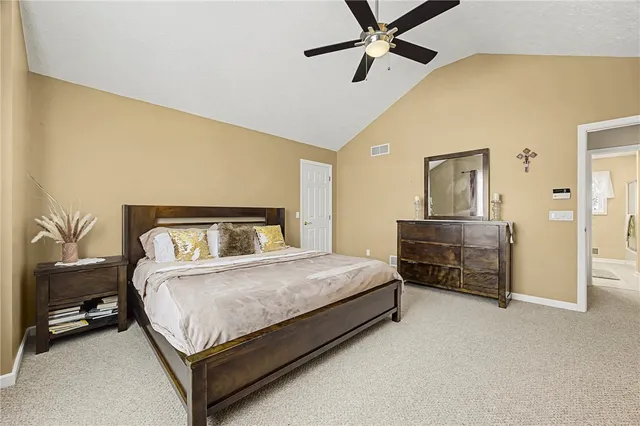 $325,000 | 310 Willow Creek Lane, Irondequoit, NY 14622