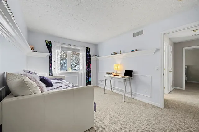 $325,000 | 310 Willow Creek Lane, Irondequoit, NY 14622