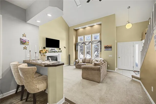 $325,000 | 310 Willow Creek Lane, Irondequoit, NY 14622