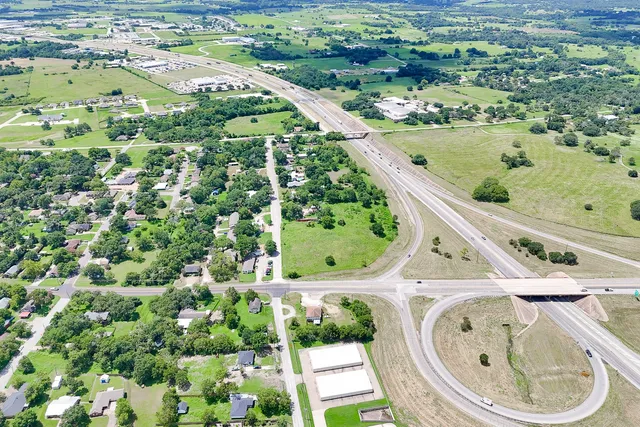 $850,000 | 102 South Dixie Street, Brenham, TX 77833