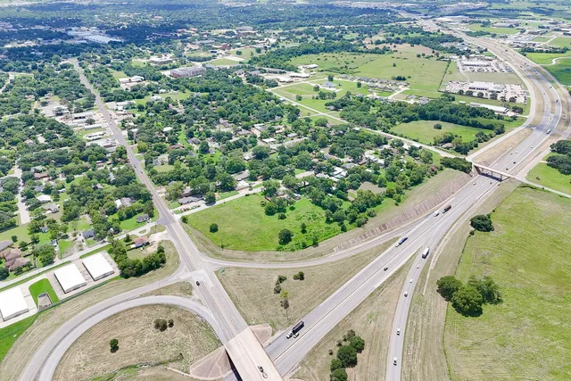 $850,000 | 102 South Dixie Street, Brenham, TX 77833