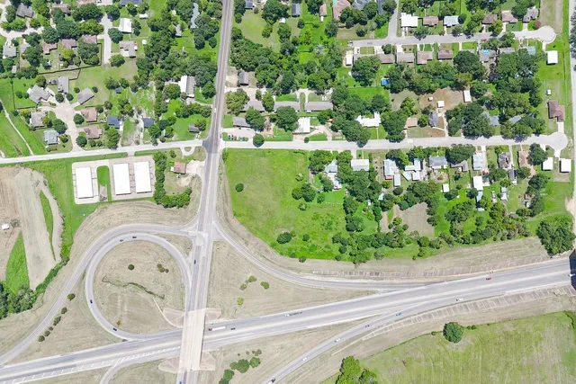 $850,000 | 102 South Dixie Street, Brenham, TX 77833