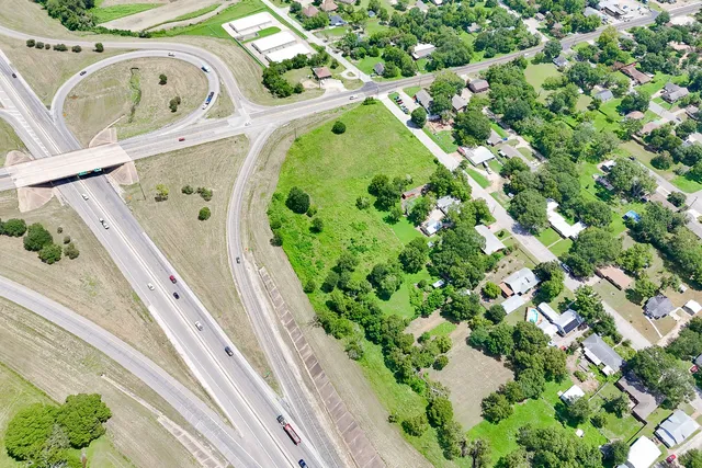 $850,000 | 102 South Dixie Street, Brenham, TX 77833