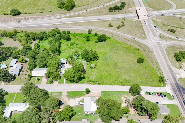 $850,000 | 102 South Dixie Street, Brenham, TX 77833