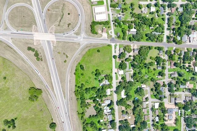 $850,000 | 102 South Dixie Street, Brenham, TX 77833