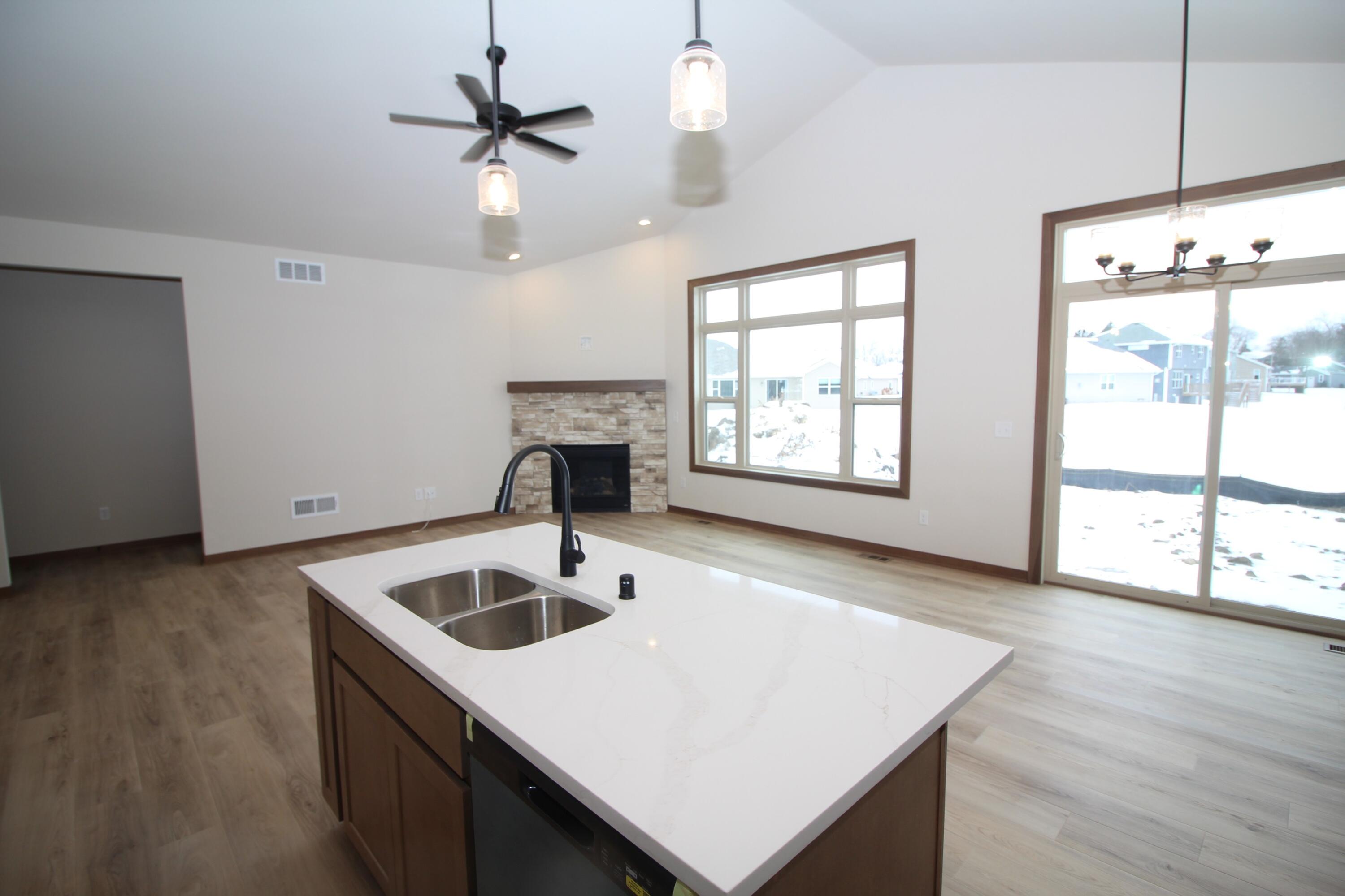 522 Calvin Lane Mount Pleasant, WI 53406 - Photo 8 of 23 IMG_92311_inPixio