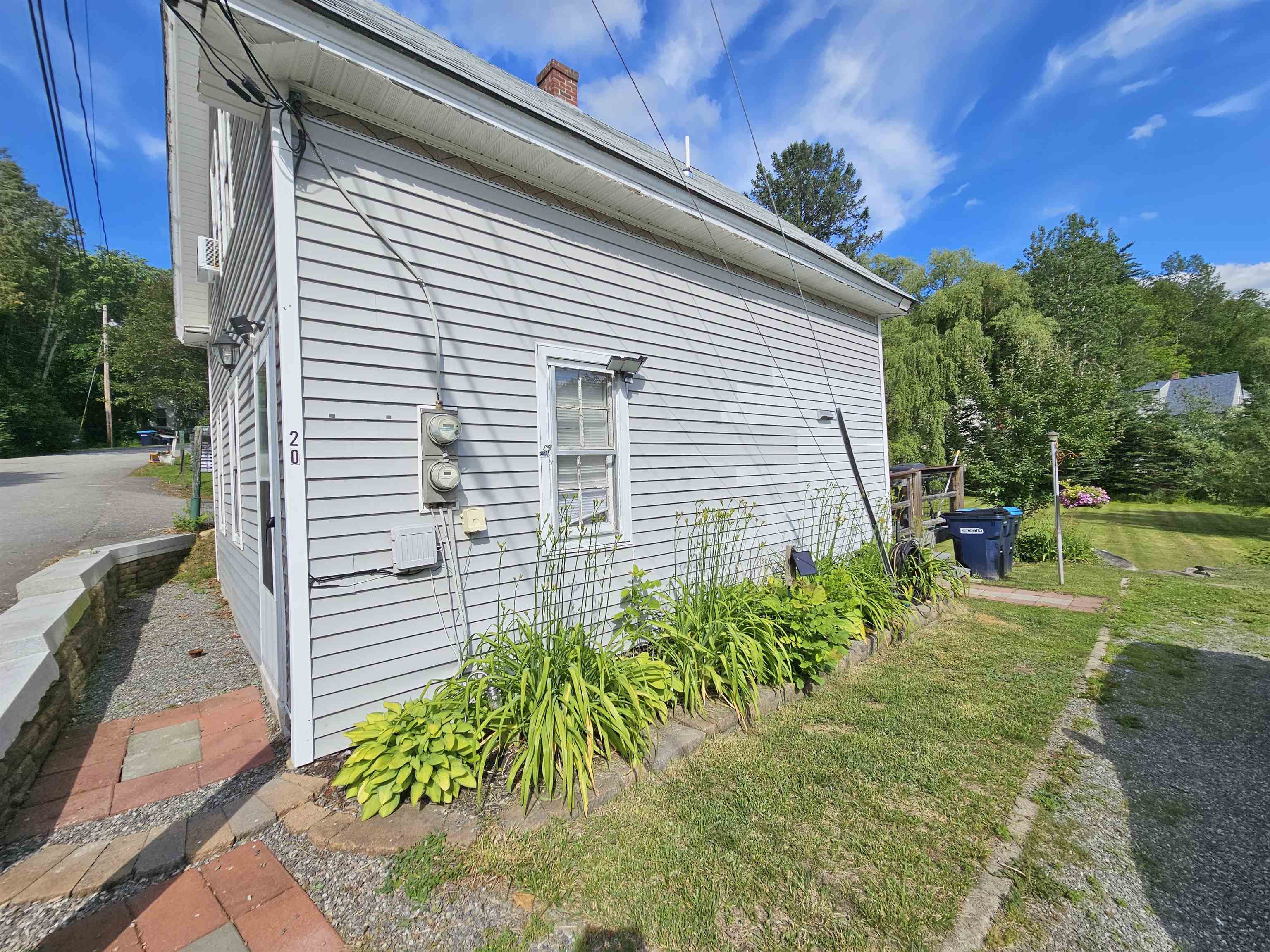 20 Spring Street Belmont, NH 03220 - Photo 3 of 27